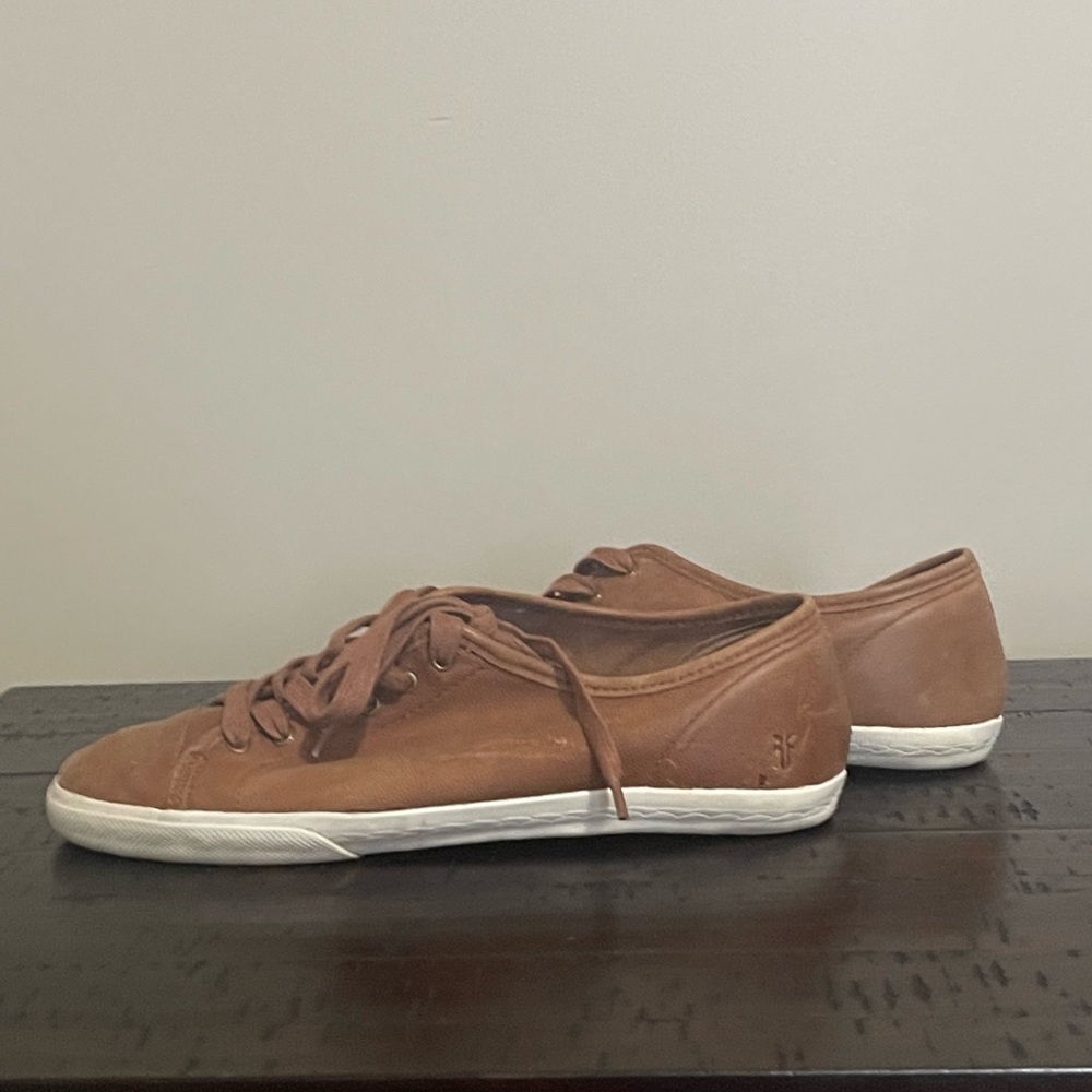 Frye lace ups